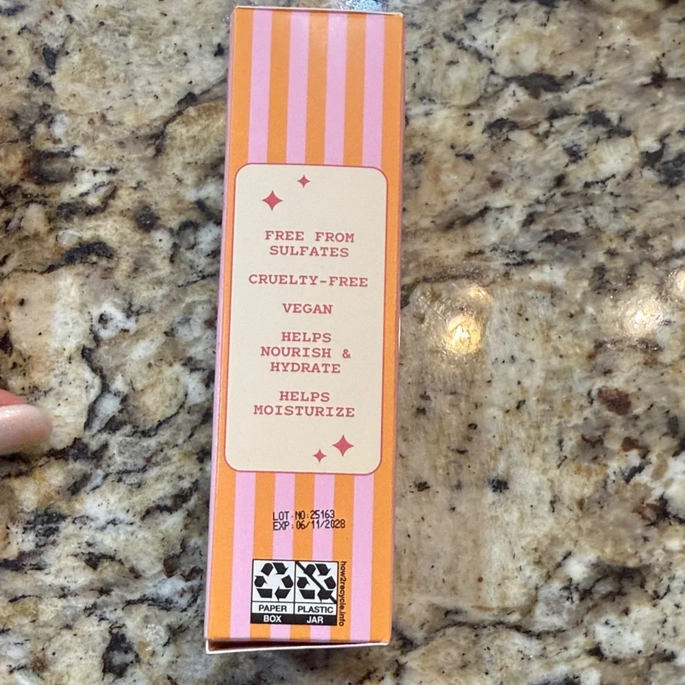 NWT Overnight Lip Revival Lip Mask Set
